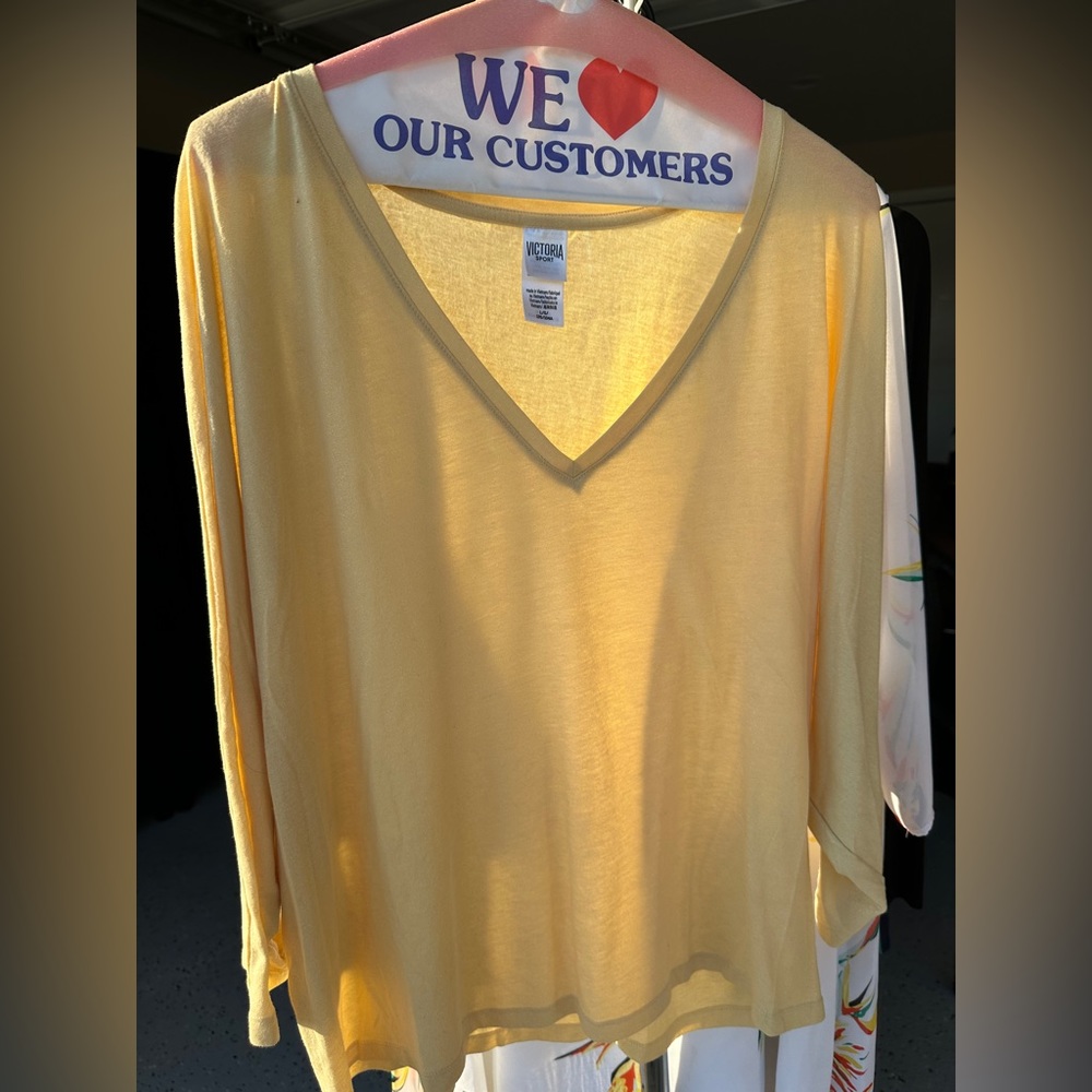 Victoria Secret Sport Top